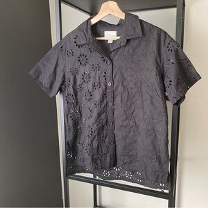 NWT American Eagle Eyelet Button Down Top